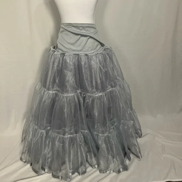 Tiered Silver Tulle Petticoat with Soft Waistband - Picture 6 of 9